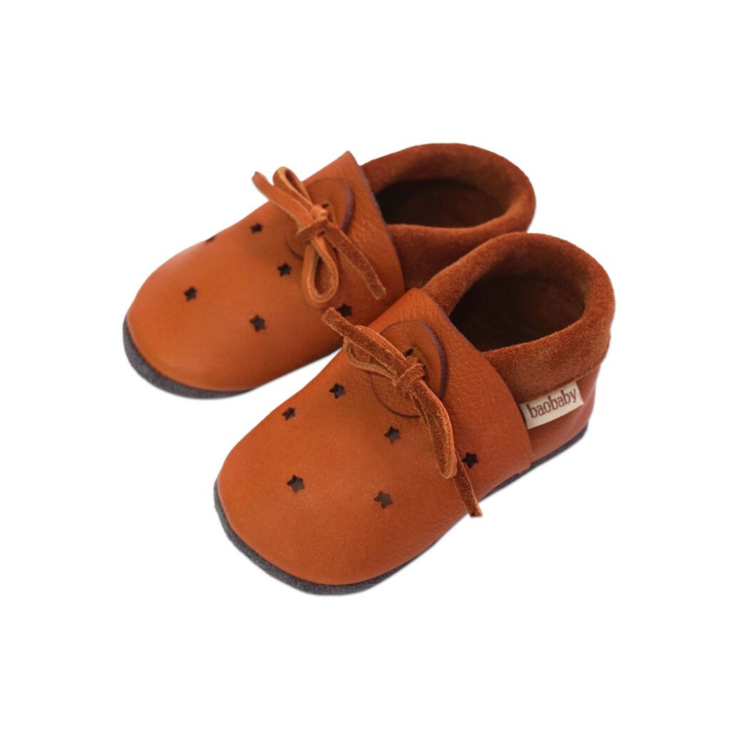 Baobaby Sandalen – Sterne Haselnuss S – – MamaMilla