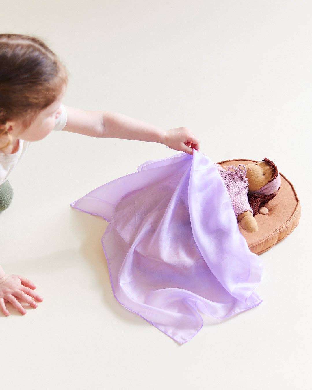 Sarahs Silk Mini Playsilks - Pretend Play 100% Natural Silk Waldorf Toys: Emerald - - MamaMilla