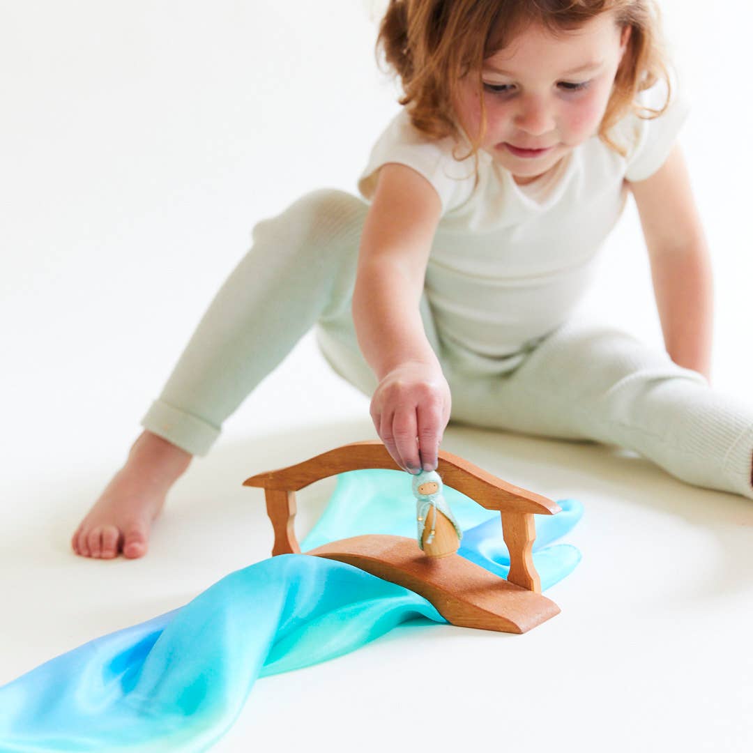 Sarahs Silk Mini Enchanted Playsilks - 100% Silk Natural, Waldorf Toys: Rainbow - - MamaMilla