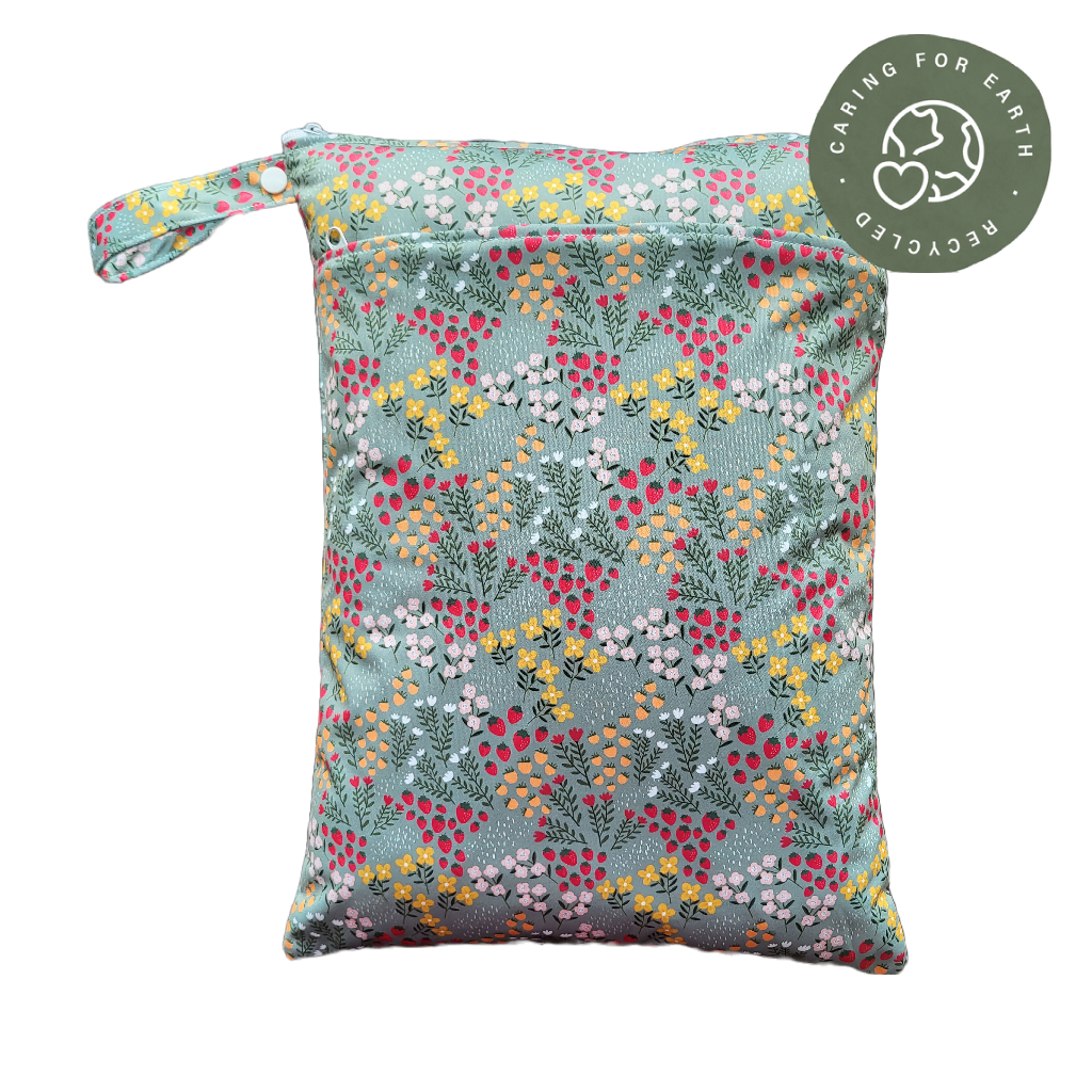 The Swedish Forest | Wetbag medium: Humleblomster grön - - MamaMilla