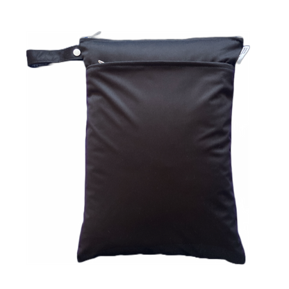 Der schwedische Wald | Wetbag mittel: Dimgrön - - MamaMilla